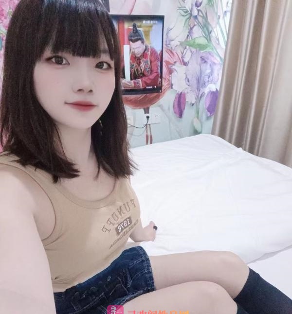 反食白云靓靓