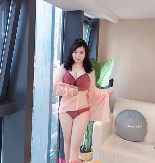 海珠性感尤物姗姗