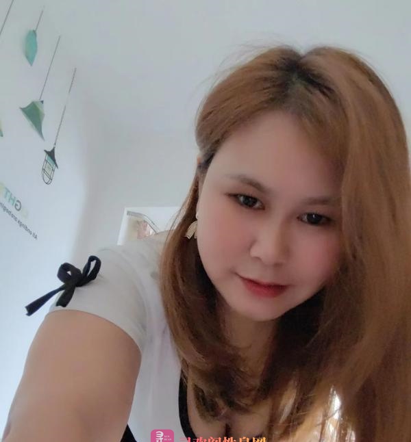 湖贝熟女少妇小燕