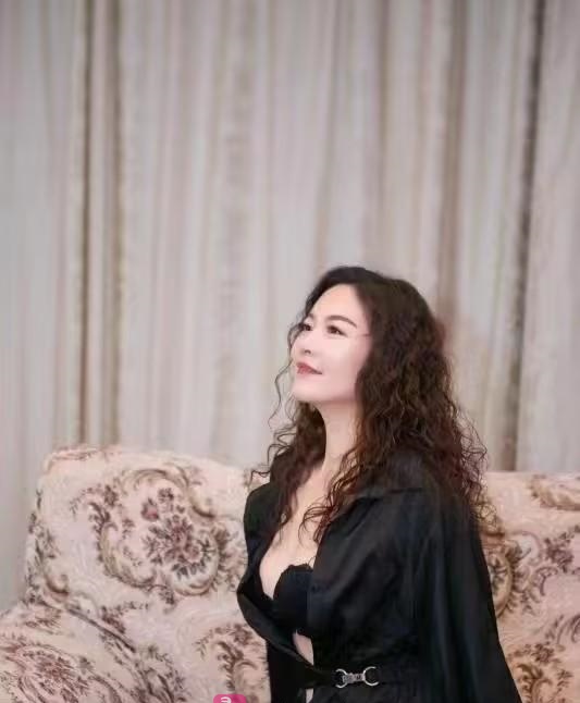 晴儿少妇