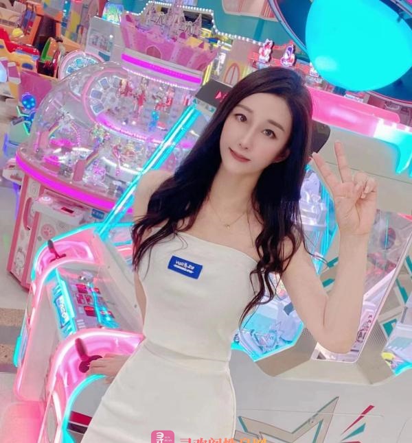 光谷大长腿小仙女