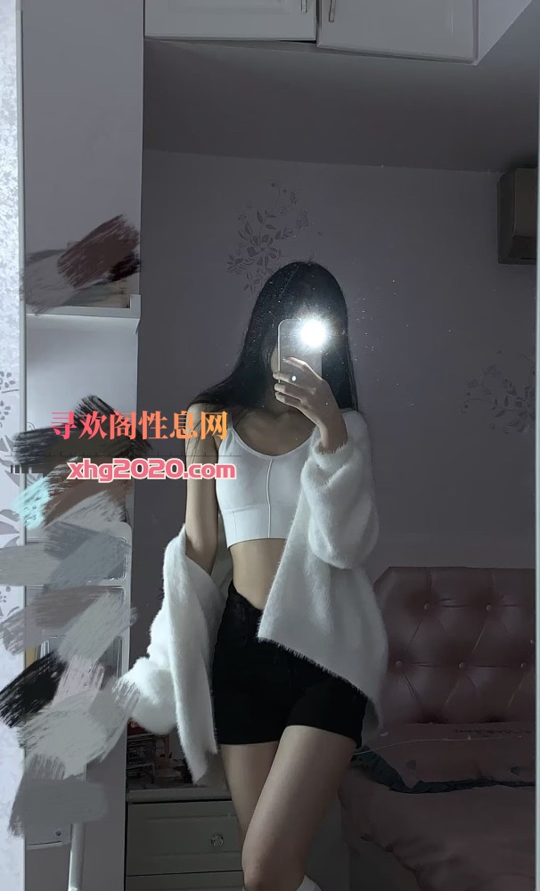大胸嫩妹