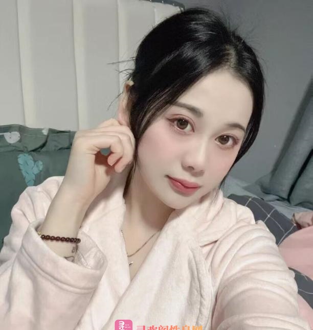 光谷纯欲素颜妹子菲菲