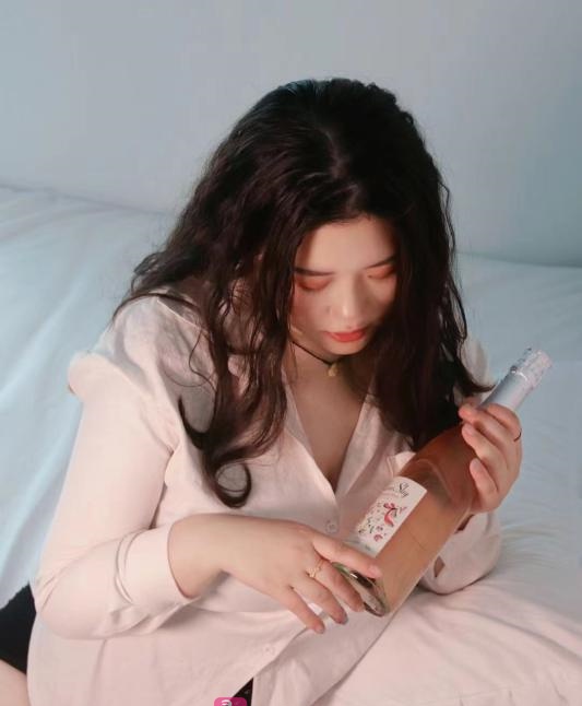 龙华BBW小倩