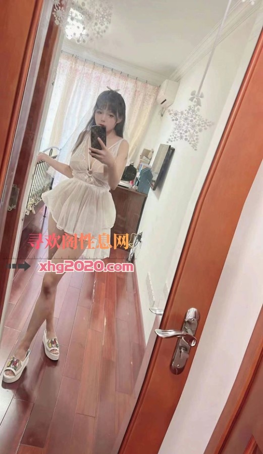 胸很大的美少妇