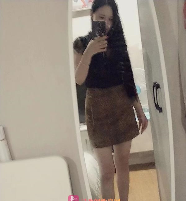 大长腿轻熟女