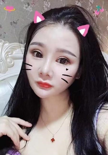 武昌大胸美女