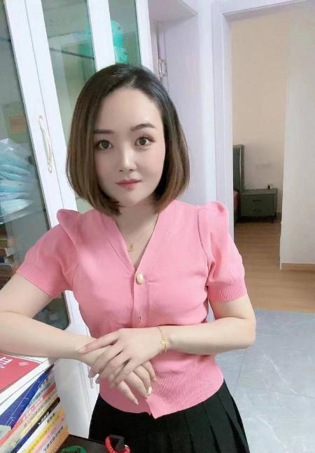 江阴短发温柔妹子