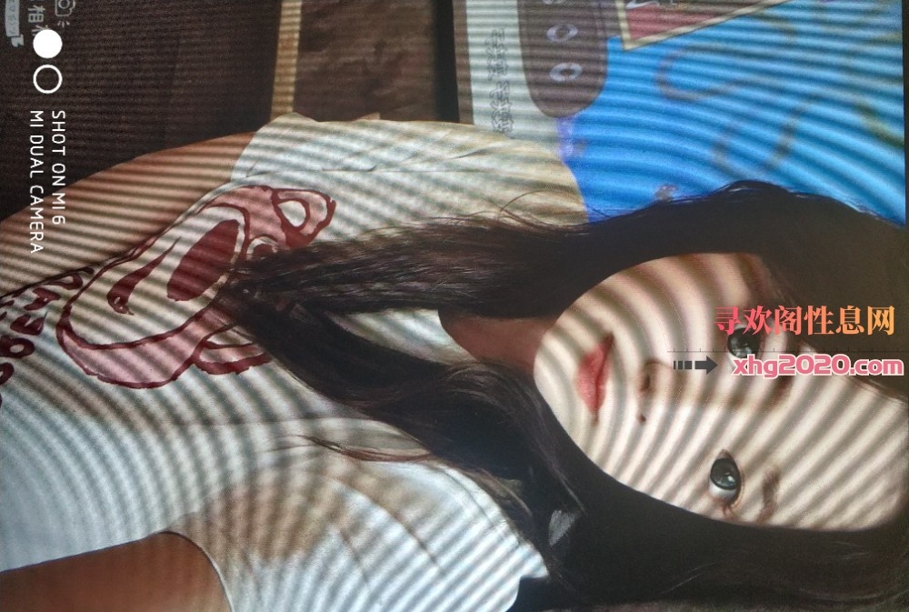 18岁嫩妹刚下海