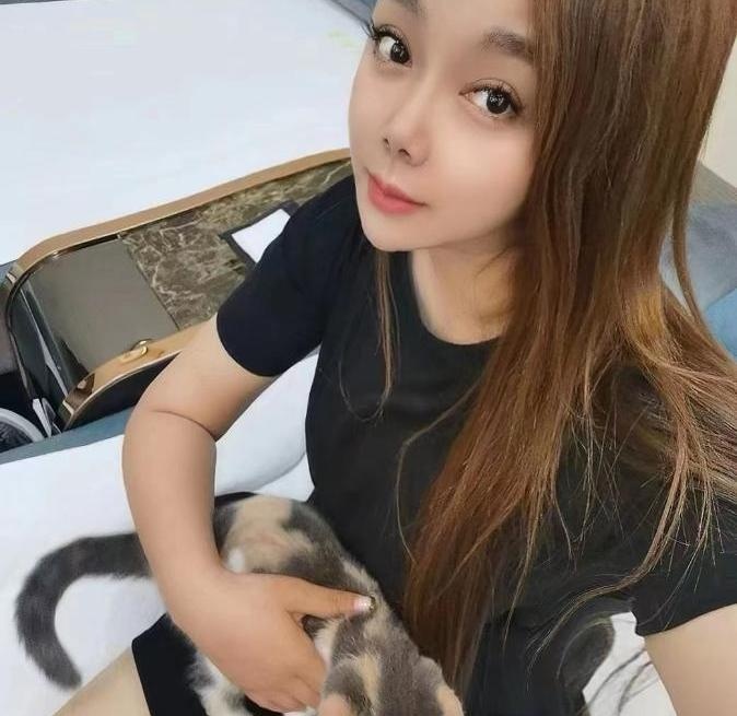 秦淮大胸欲女