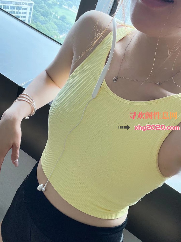 苏州大屁股美女