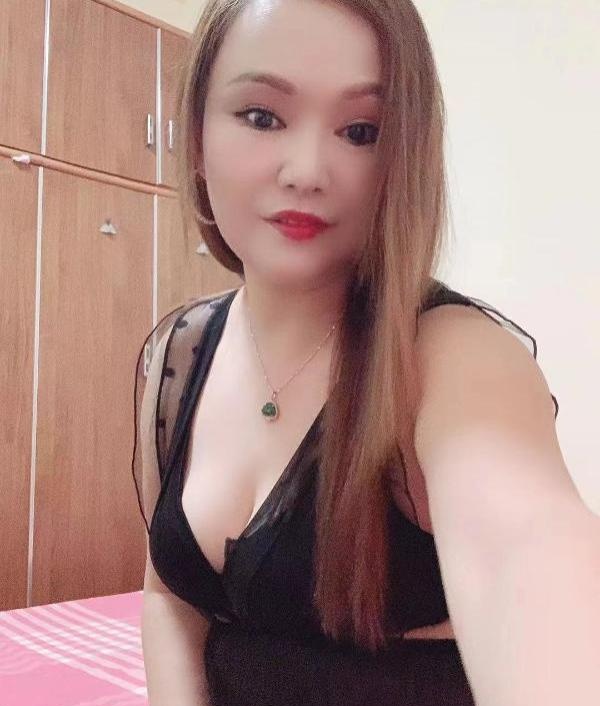 越秀泄火熟女梅子