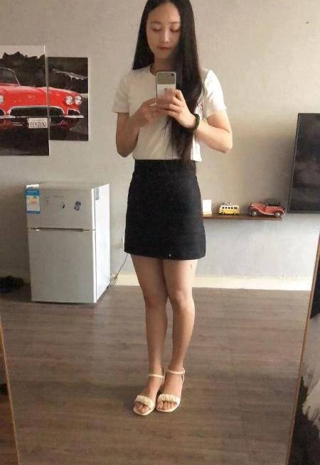 广州白恤短裙安然