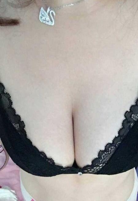 奥体中心D杯少妇