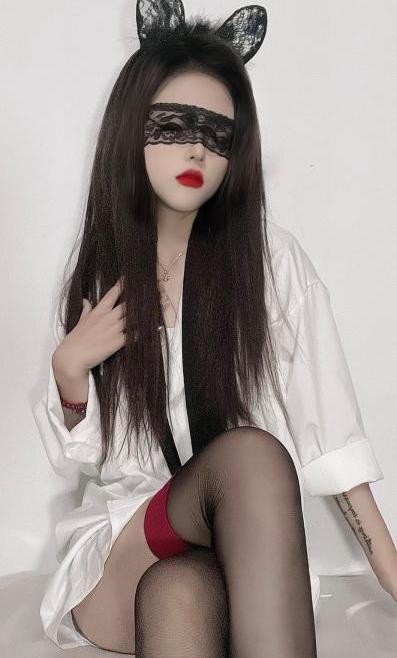 南山兔女郎黑丝妹