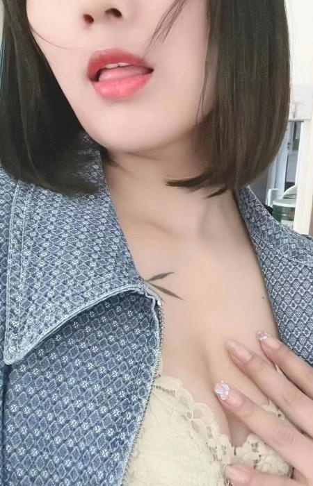 金沙大奶少妇