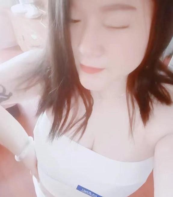 南昌丽丽会舔耳