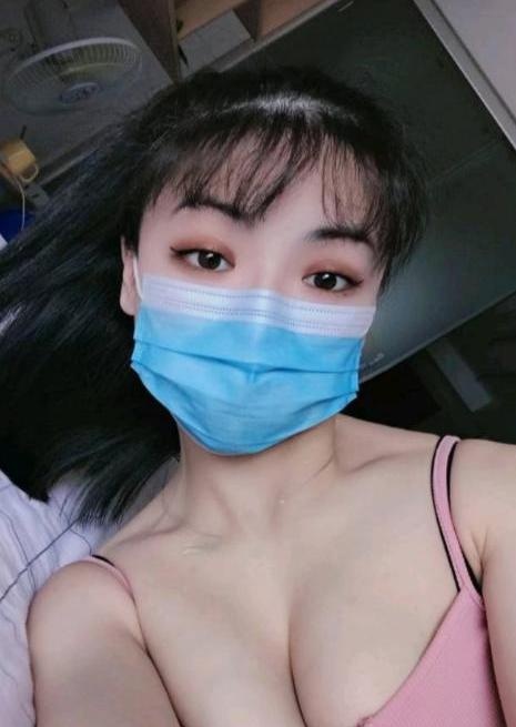 天河客运站大胸熟女