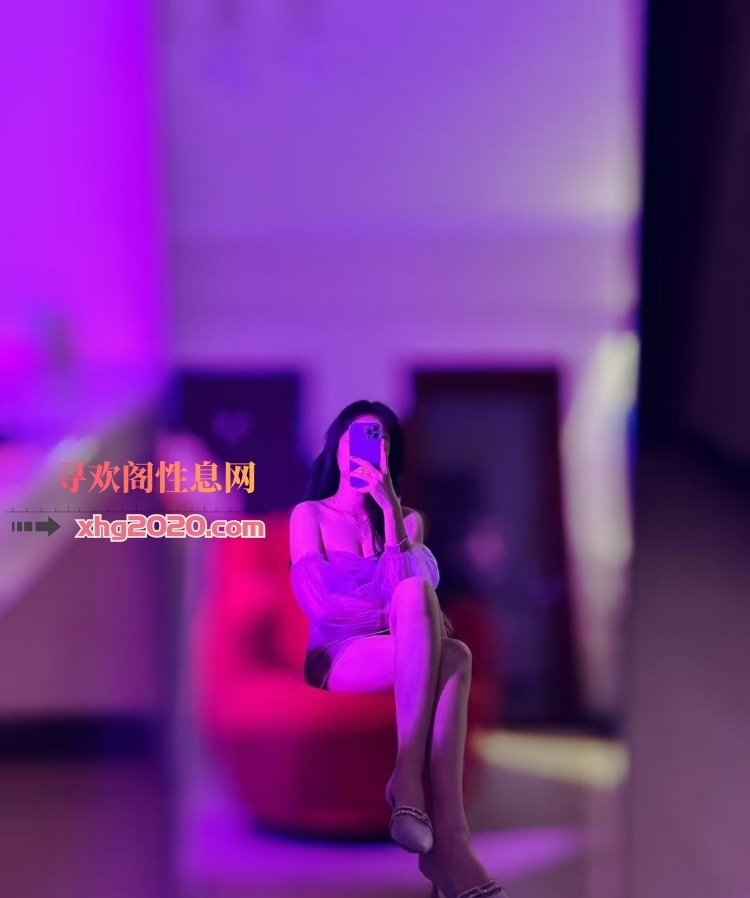 黄岛南方熟妇E杯白软乳