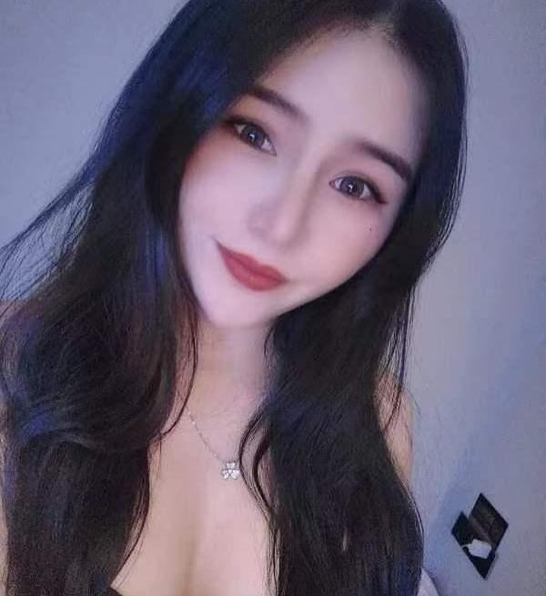 大奶轻熟少妇