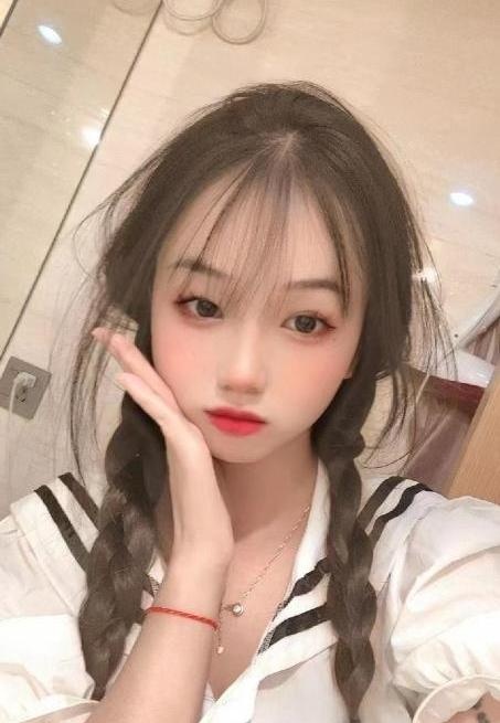 天河jk短裙小菲