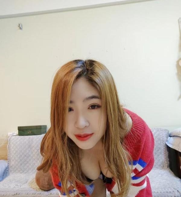 铁西区大胸年轻美女