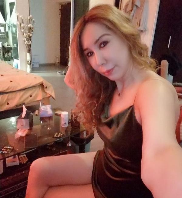 杨家坪中俄混血熟女