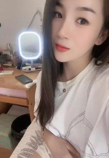 紧致小少妇
