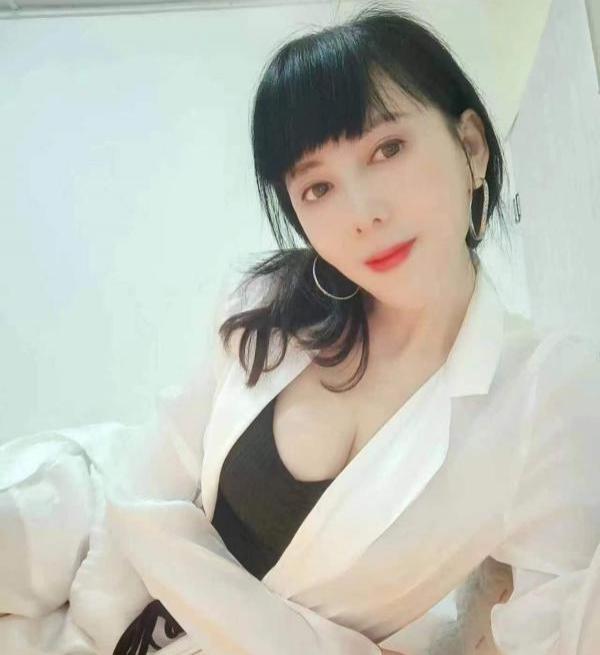 龙岗美少妇 倩倩