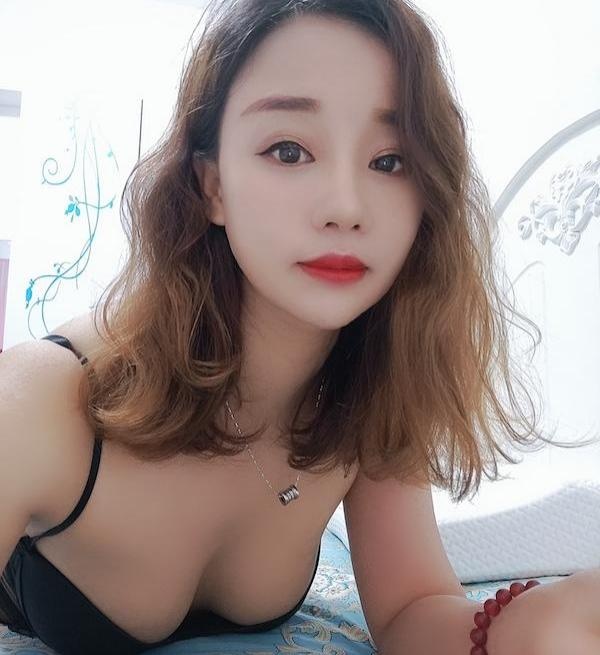 美臀玥儿老师
