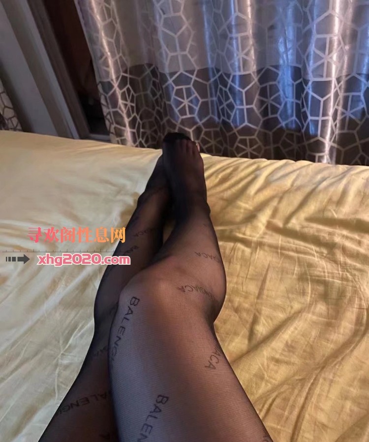 性感短发妩媚小少妇