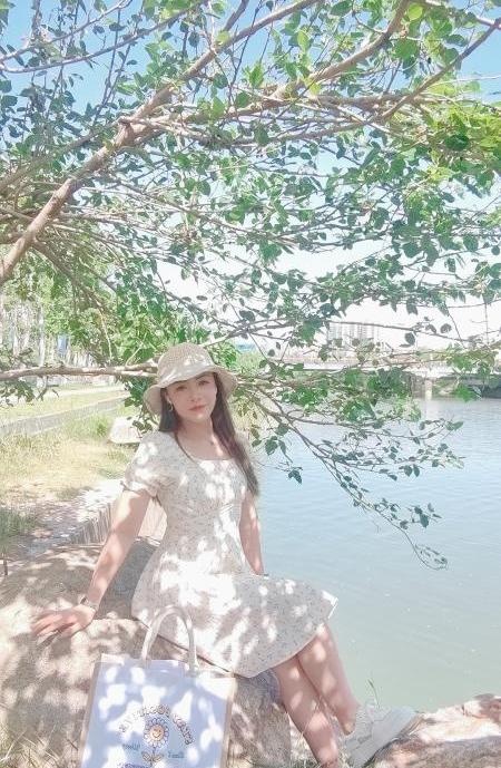 美臀少妇彤彤