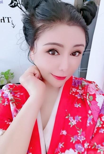 D乳熟女