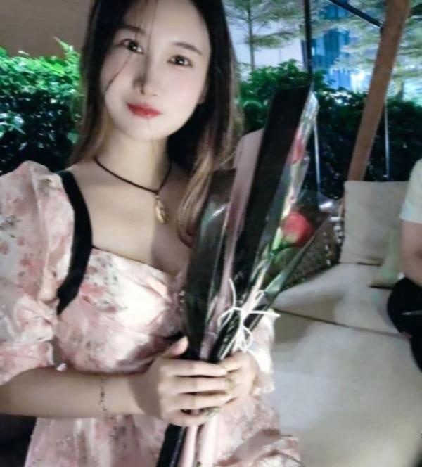 西乡固戍小姐姐