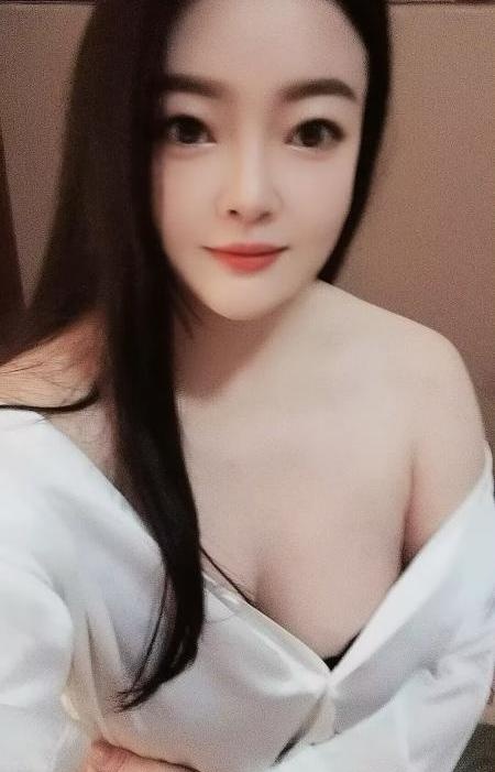 上城长发美女