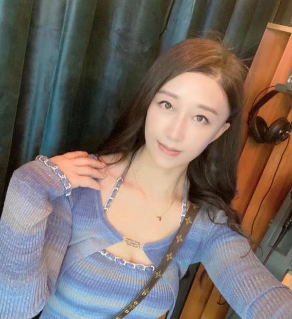 光谷附近的妹子