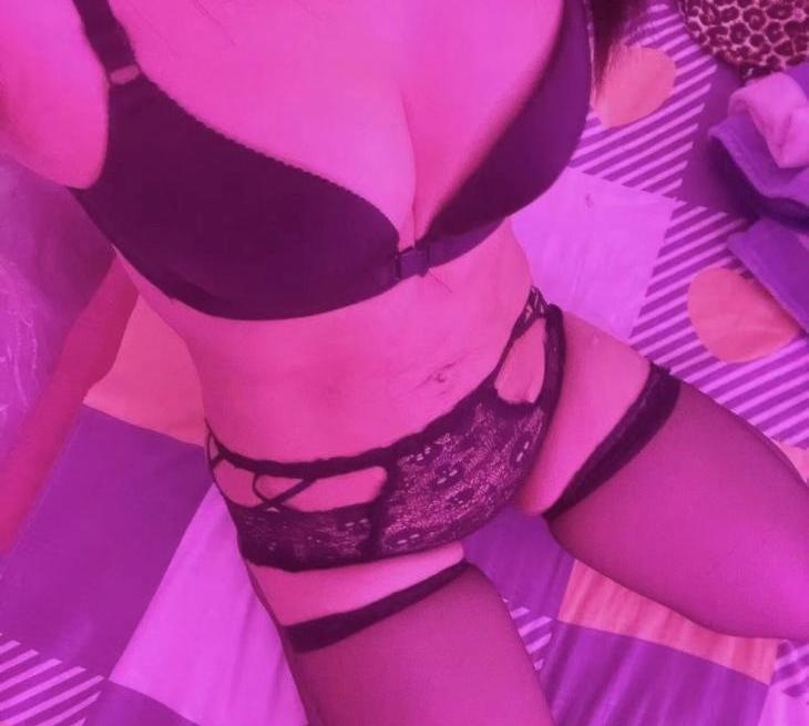 兼职大翘臀少妇