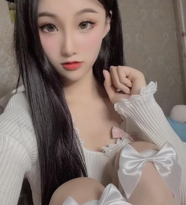 性感制服兔兔女孩