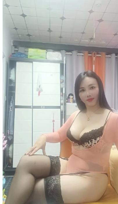 天河肥美熟女