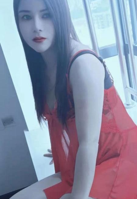 西站长腿轻熟女