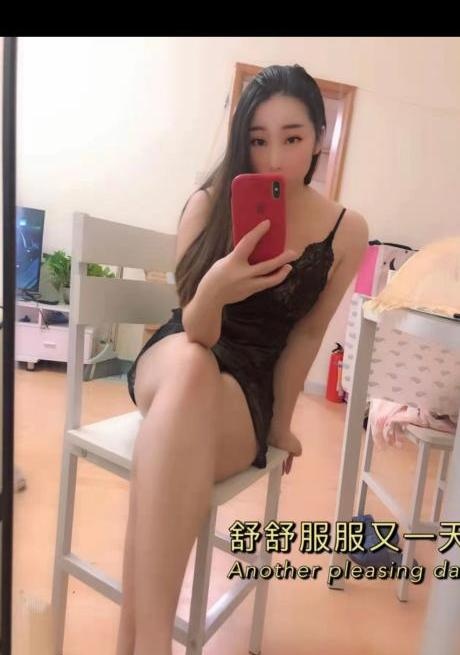 越秀温柔体贴妹妹小雪