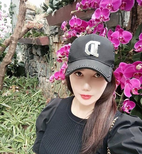 巨乳气质少妇很会床技