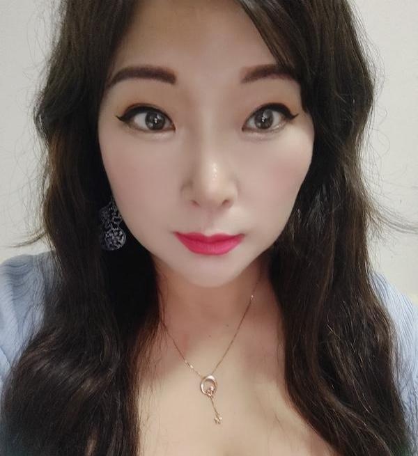 巨乳环保少妇