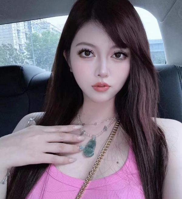 大胸美女诗千雅