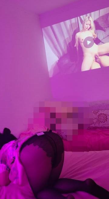 龙首蜜臀少妇