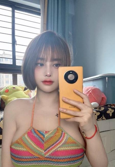 大胸情欲风骚妹子