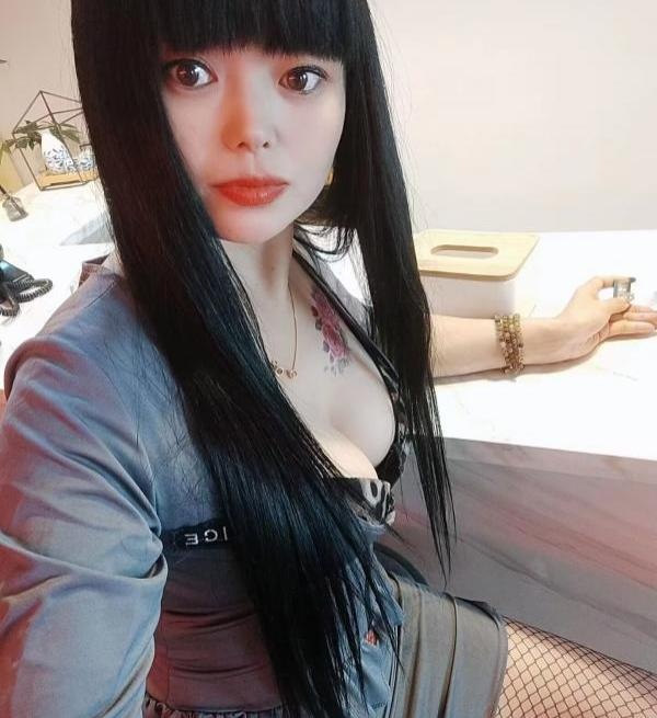 纹身少妇性价比