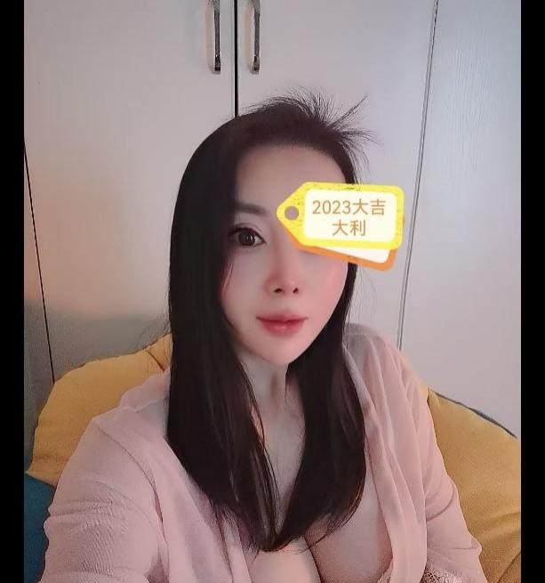 三角路性感小嫂子