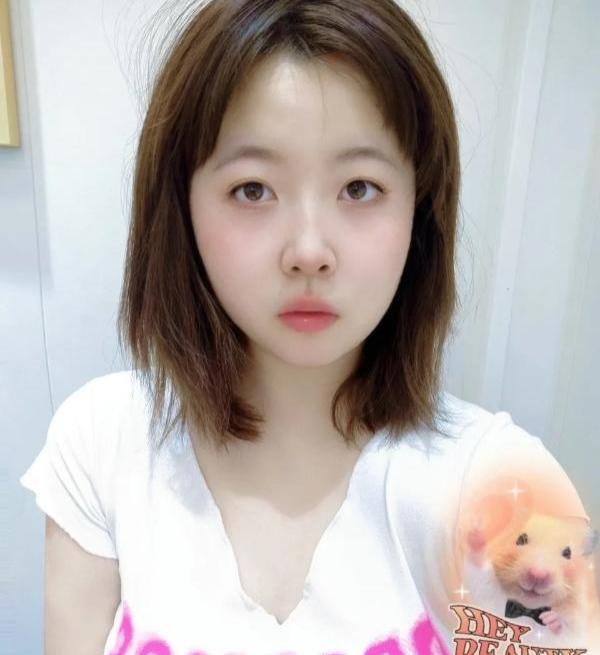 塘沽童颜巨乳小蜜
