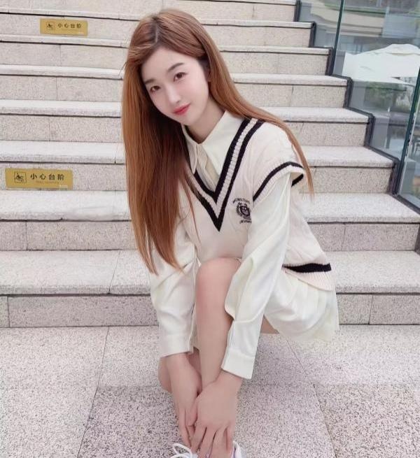 桐梓林服务果果